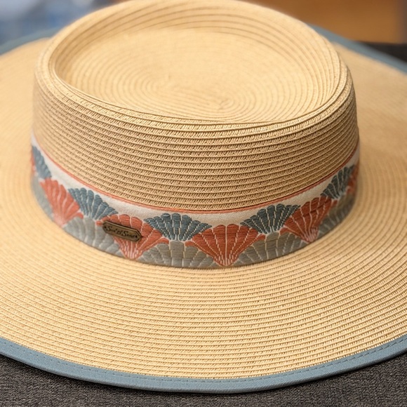 NWT Sun and Sand hat - Picture 2 of 3